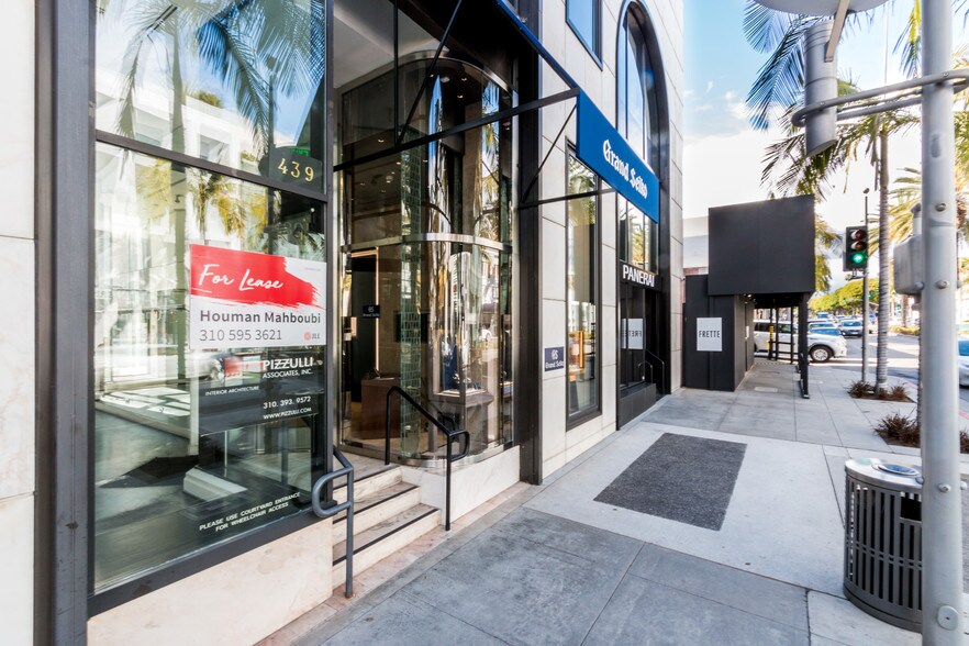 More Photos Of 413-445 N Rodeo Dr, Beverly Hills Storefront Retail Office For Lease