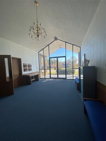 More Photos Of 604 S Grove Rd, Richardson Specialty For Sale