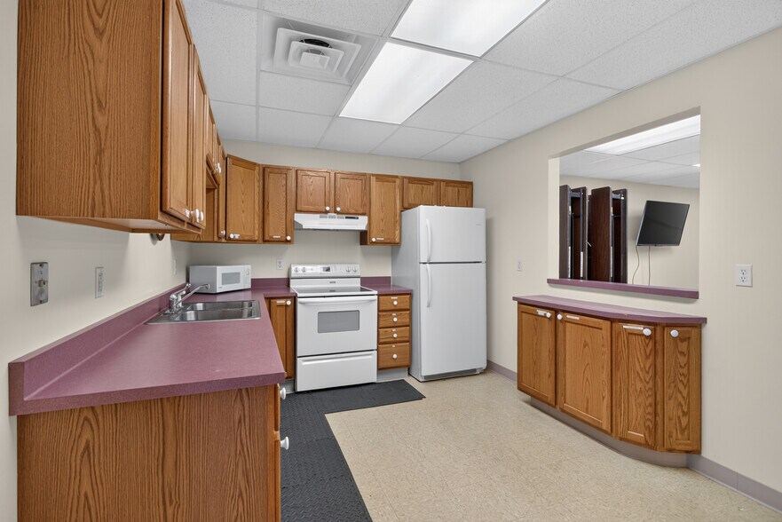 More Photos Of 6000 Reynolds Rd, Jackson Religious Facility For Sale