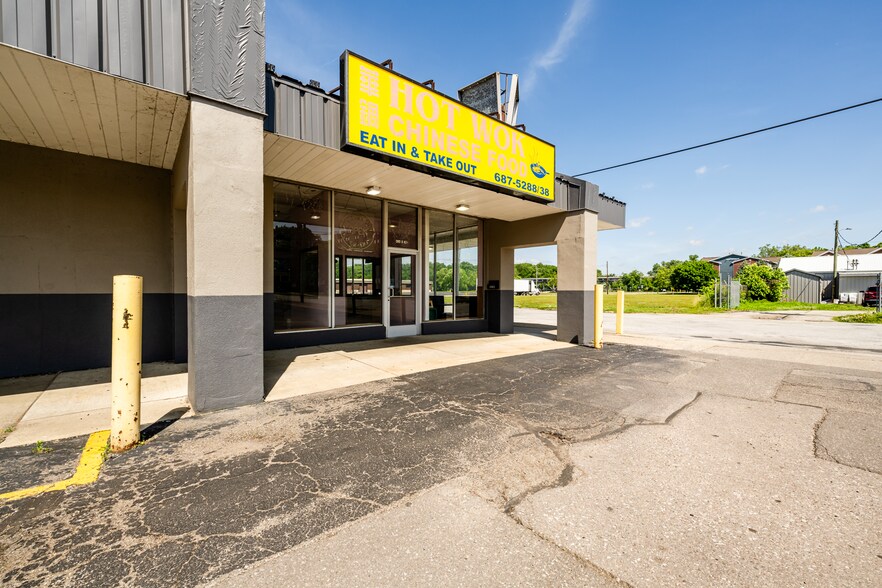 More Photos Of 410 N 2nd St, Niles General Retail For Sale