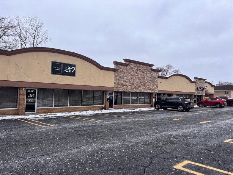 Primary Photo Of 20307-20337 Middlebelt Rd, Livonia Unknown For Lease