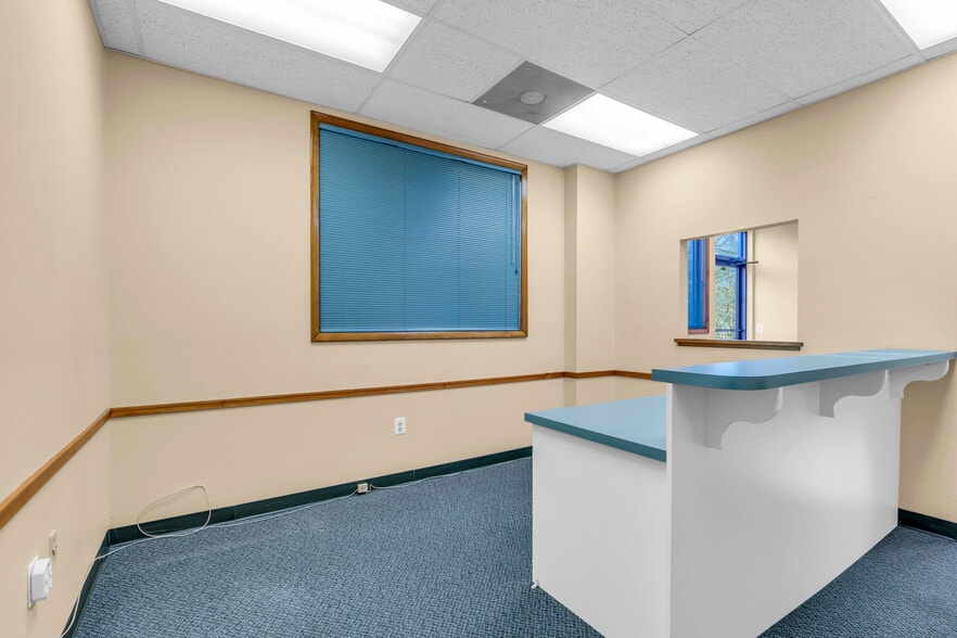 More Photos Of 2130 Highway 35, Sea Girt Medical For Sale