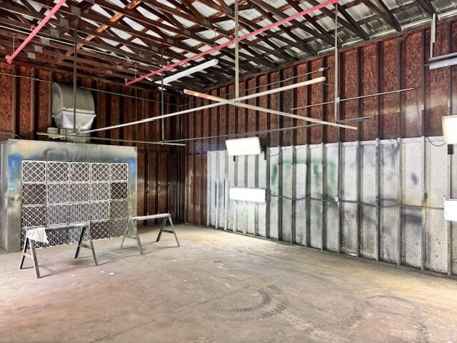 More Photos Of 637 State Rd, Cheraw Manufacturing For Sale