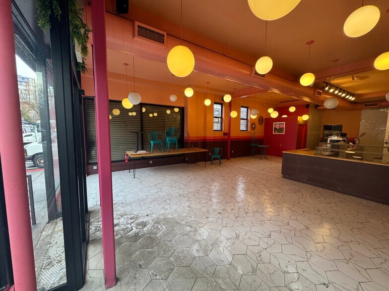 More Photos Of 313 Knickerbocker Ave, Brooklyn Apartments For Lease