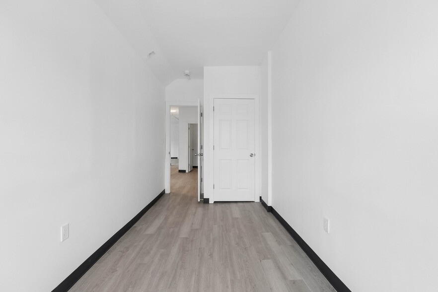 More Photos Of 648-658 Park St, Hartford Apartments For Sale