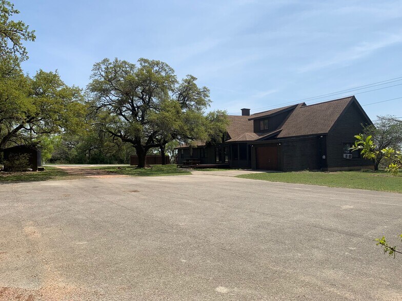 More Photos Of 4225 E Highway 290, Dripping Springs Office For Sale