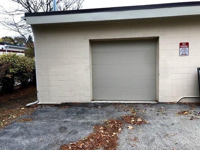 More Photos Of 441 E Park Ave, Libertyville Storefront Retail Office For Lease