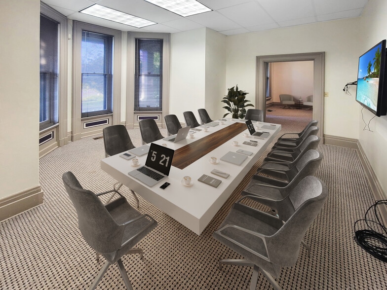 More Photos Of 1730 Madison Rd, Cincinnati Office For Sale