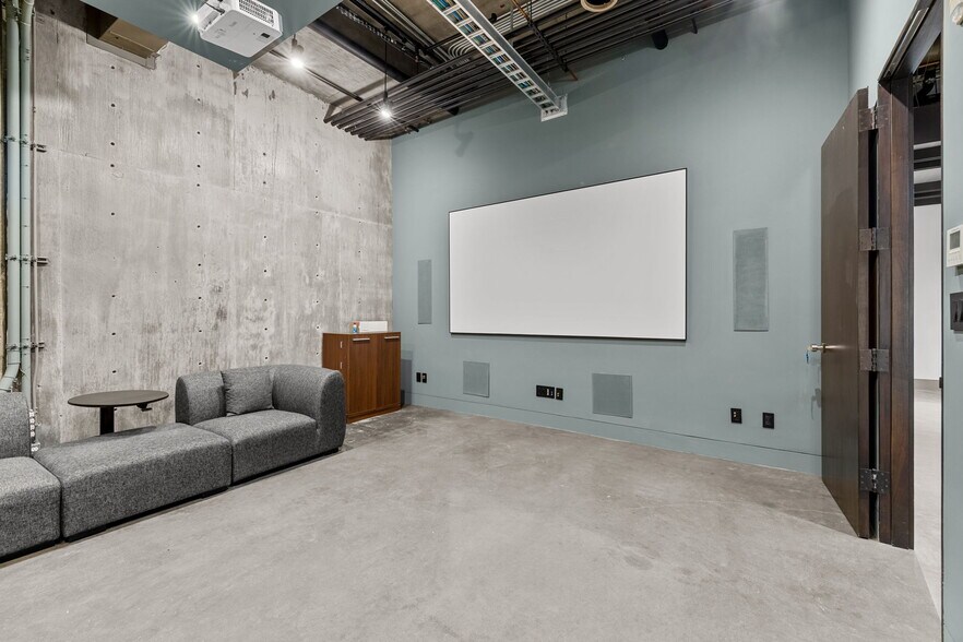 More Photos Of 751 N Fairfax Ave, West Hollywood Loft Creative Space For Sale