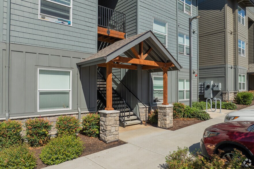 More Photos Of 17101 Ruben Ln, Sandy Apartments For Sale