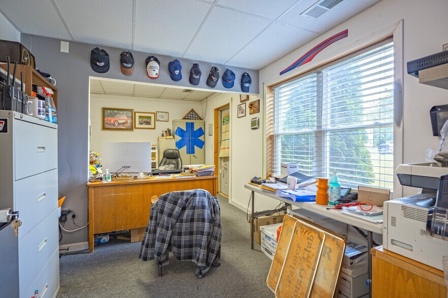 More Photos Of 4 Shearer St, Palmer General Retail For Sale