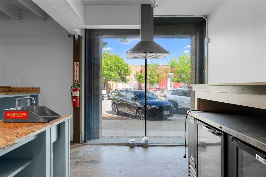 More Photos Of 117 East St, Hutto Loft Creative Space For Sale