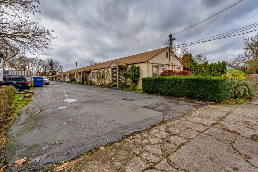More Photos Of 1612 Polk St, Eugene Apartments For Sale