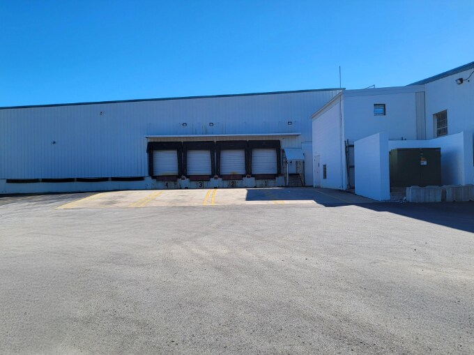 More Photos Of 1383 Industrial Blvd, Crossville Manufacturing For Sale
