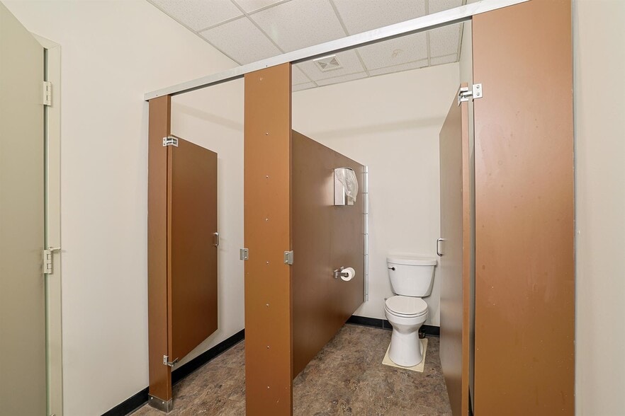 More Photos Of 817 Main St, Cincinnati Office Residential For Sale
