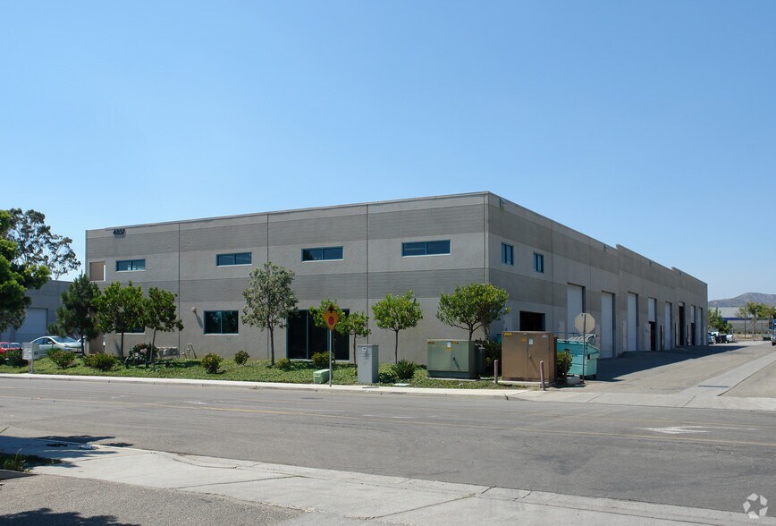 More Photos Of 4837 McGrath St, Ventura Manufacturing For Lease