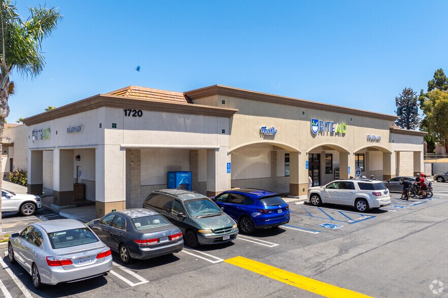 More Photos Of 1740 Aviation Blvd, Redondo Beach Unknown For Lease