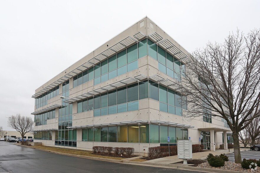 More Photos Of 15700 College Blvd, Lenexa Office For Lease