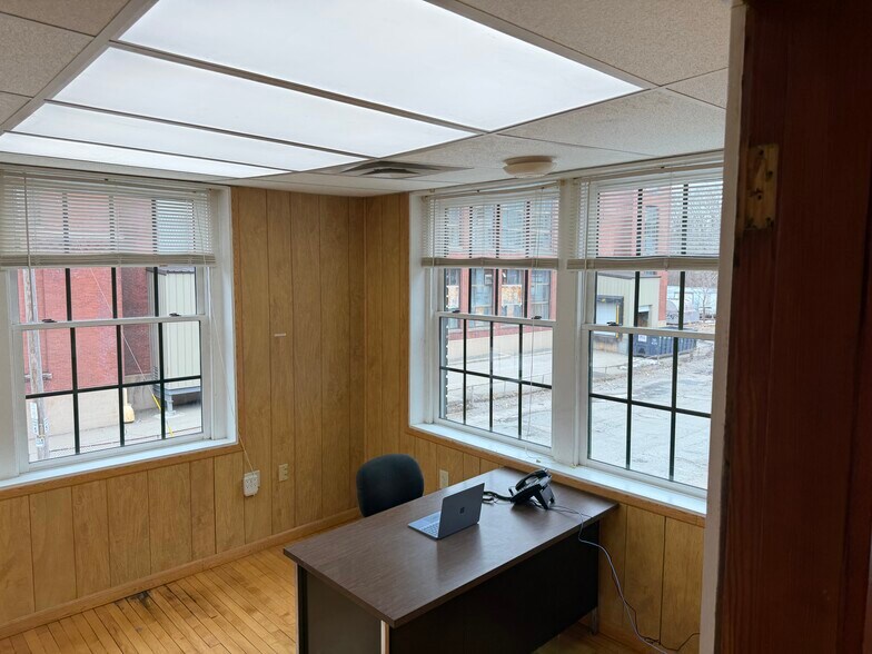 More Photos Of 159 Singleton St, Woonsocket Manufacturing For Lease