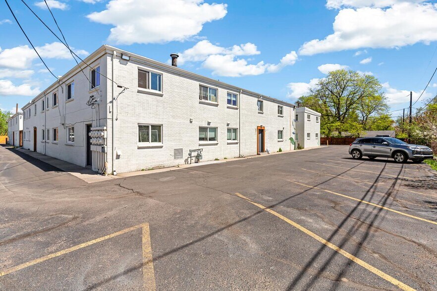 More Photos Of 1679-1695 Reed St, Lakewood Apartments For Sale