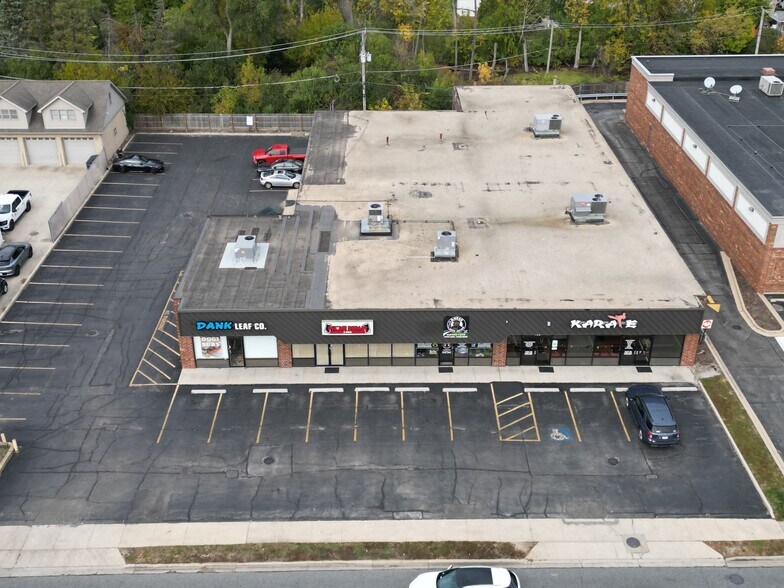 More Photos Of 406-414 W Ogden Ave, Downers Grove General Retail For Sale