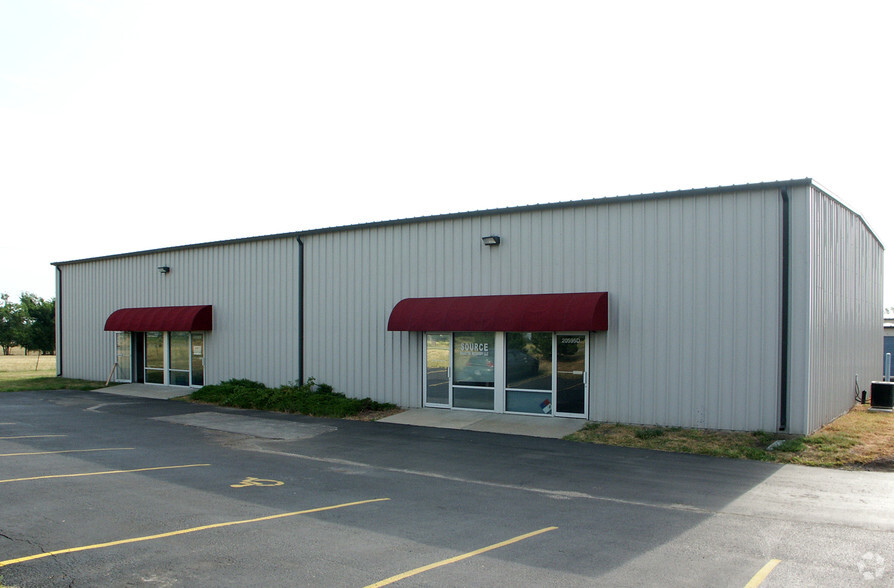 Primary Photo Of 20595 Metcalf Ave, Stilwell Showroom For Lease