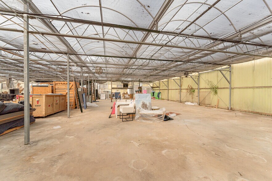 More Photos Of 1308 Starr Dr, High Point Service For Lease