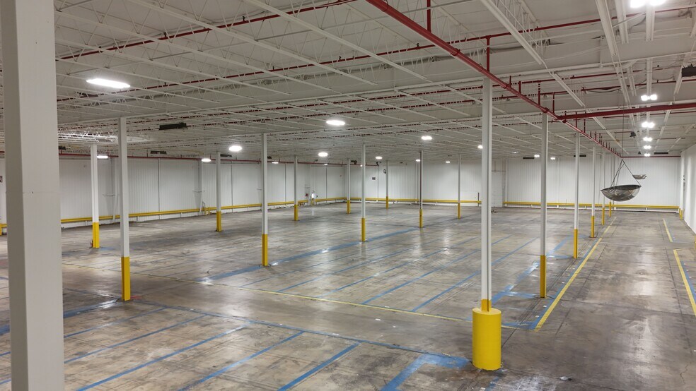 More Photos Of 701 33rd Ave N, Saint Cloud Manufacturing For Lease