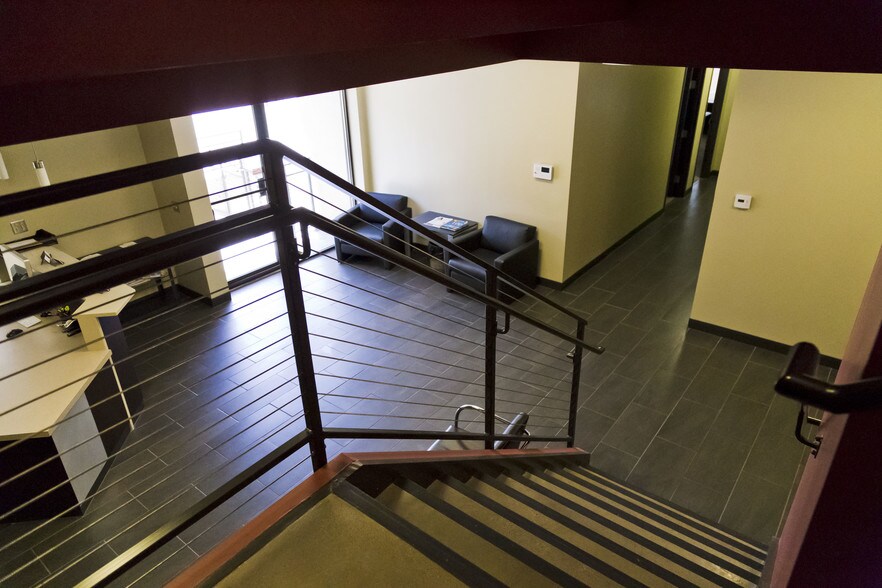 More Photos Of 1616 S Main St, Tulsa Office For Lease