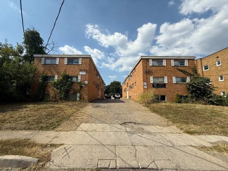Primary Photo Of 3553-3559 Van Antwerp Pl, Cincinnati Apartments For Sale