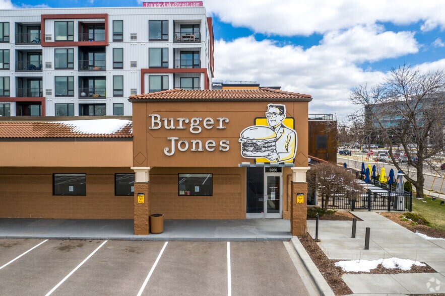 More Photos Of 3232-3254 W Lake St, Minneapolis Unknown For Lease