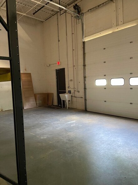 5800 Woodcliff Rd Bowie MD 20720 Industrial For Lease Cityfeet com