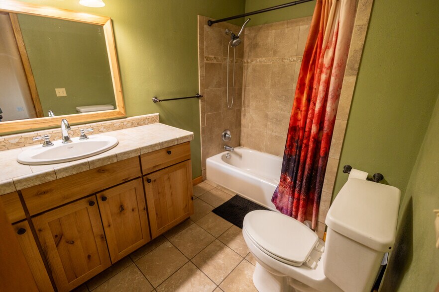 More Photos Of 27680 US Highway 160, South Fork Hotel For Sale