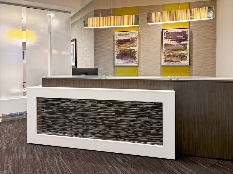 More Photos Of 3 Sugar Creek Center Blvd, Sugar Land Office For Lease