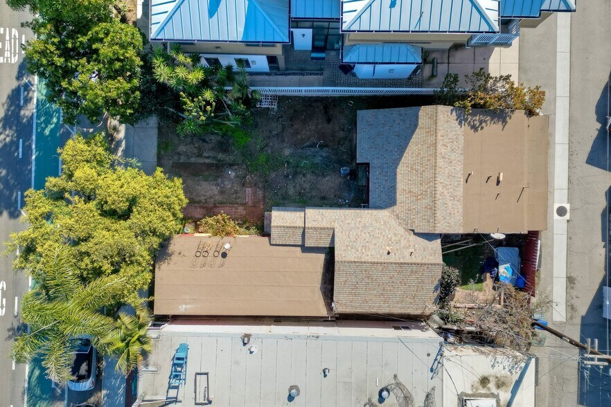 More Photos Of 1232-1234 N Coast Highway 101, Encinitas Storefront For Sale