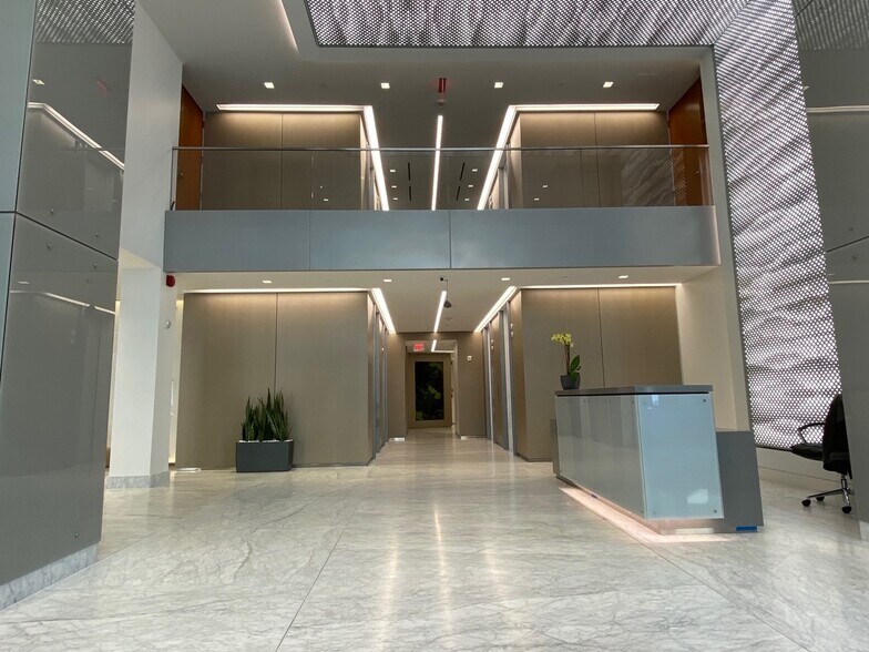 More Photos Of 1101 Vermont Ave NW, Washington Office For Lease