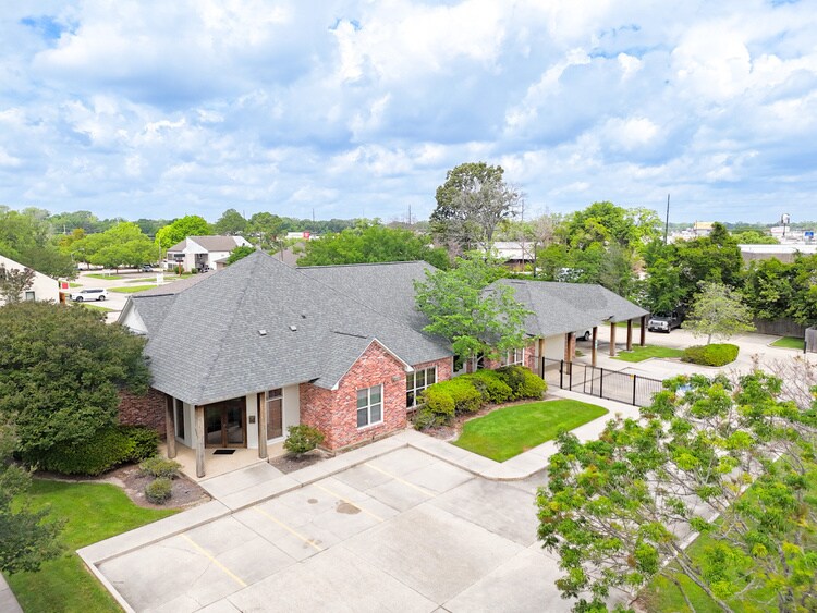 More Photos Of 9543 Fenway Ave, Baton Rouge Office For Sale