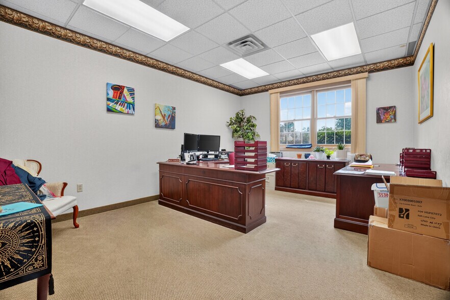 More Photos Of 1695 Joseph Lloyd Pky, Willoughby Warehouse For Sale