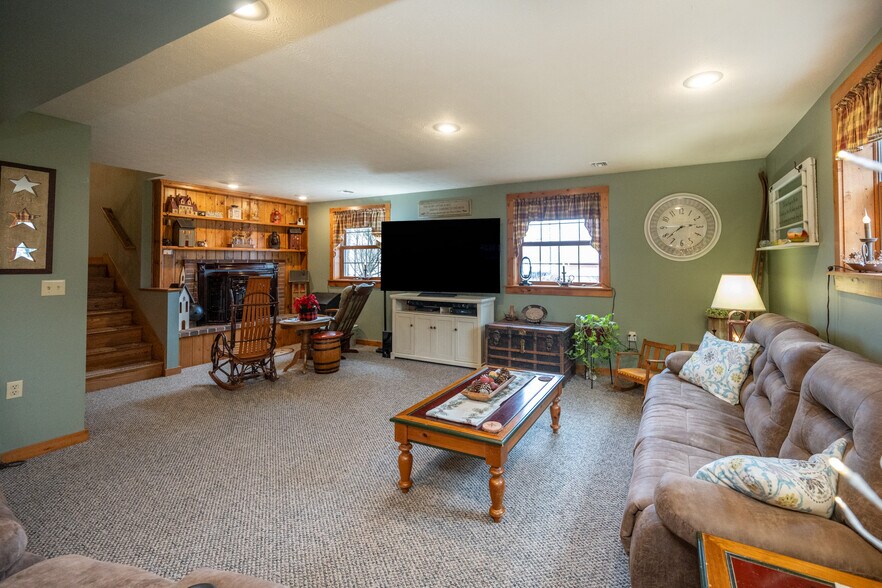 More Photos Of 17848 Garrett Hwy, Oakland Apartments For Sale