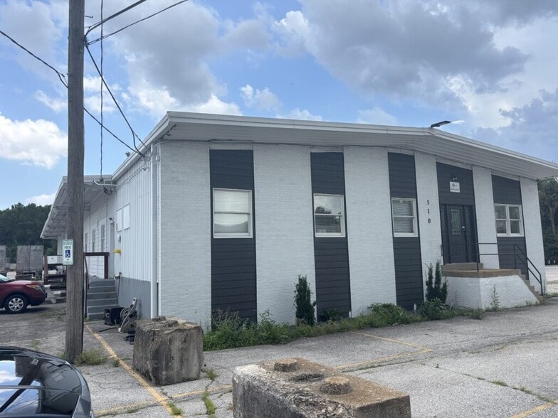Primary Photo Of 510 Thatcher St, Saint Louis Truck Terminal For Sale