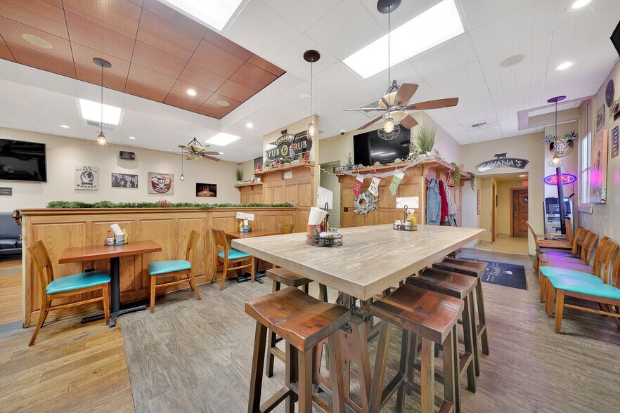 More Photos Of 36 Main St, Sutter Creek Restaurant For Sale