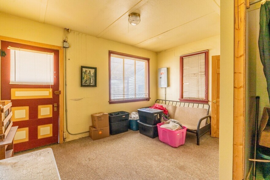 More Photos Of 140 S Chicago St, Hot Springs Storefront Retail Residential For Sale