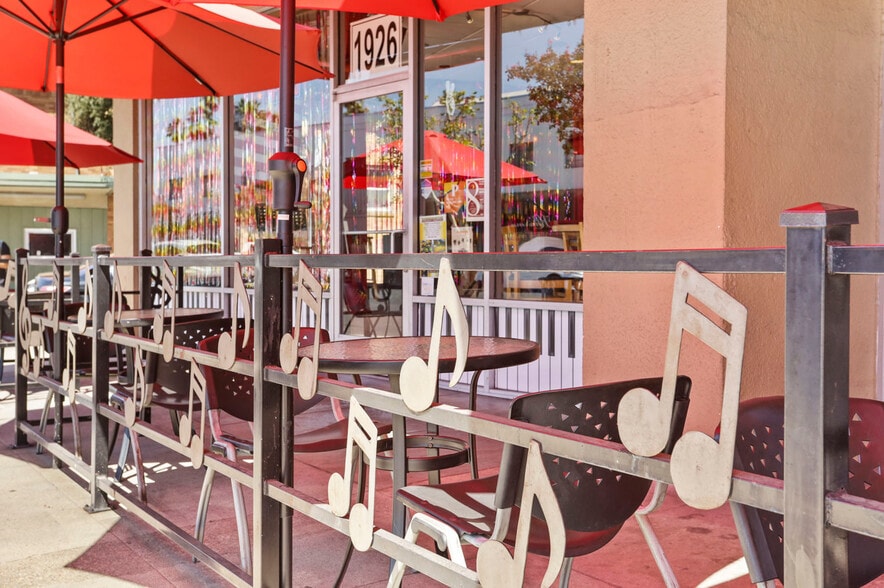 More Photos Of 1924-1926 Pacific Ave, Stockton Restaurant For Sale