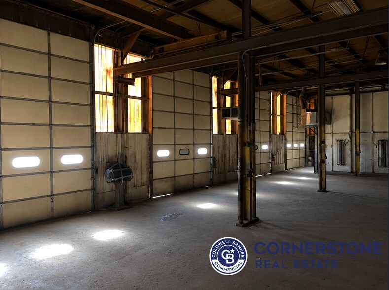 More Photos Of 901 N Foster Rd, Casper Warehouse For Sale