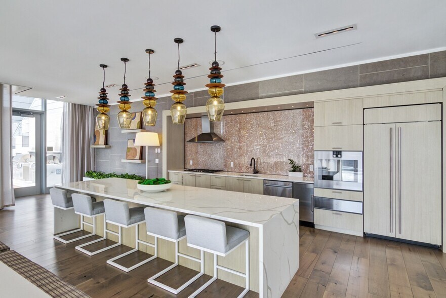 More Photos Of 165 Main St, Cambridge Apartments For Lease