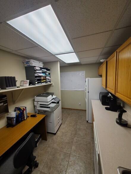 More Photos Of 3225 Templeton Gap Rd, Colorado Springs Office For Lease