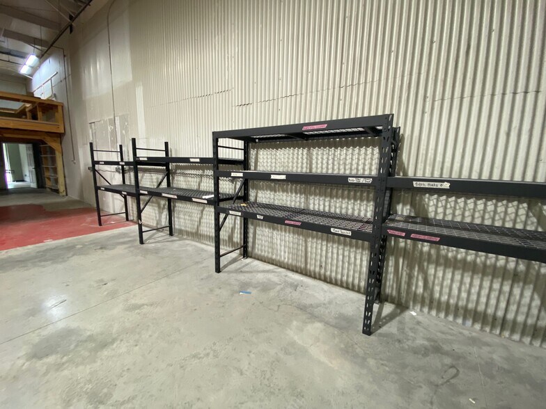More Photos Of 195 Omohundro Pl, Nashville Warehouse For Lease