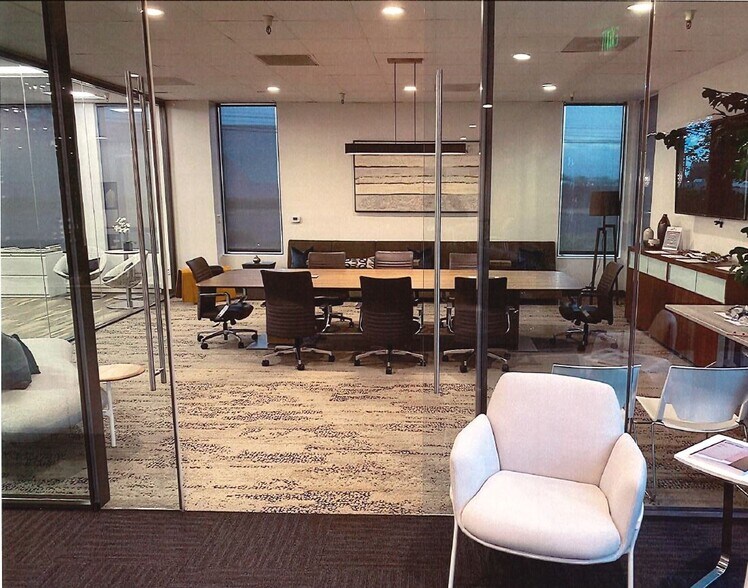 More Photos Of 11455 Folsom Blvd, Rancho Cordova Showroom For Sale