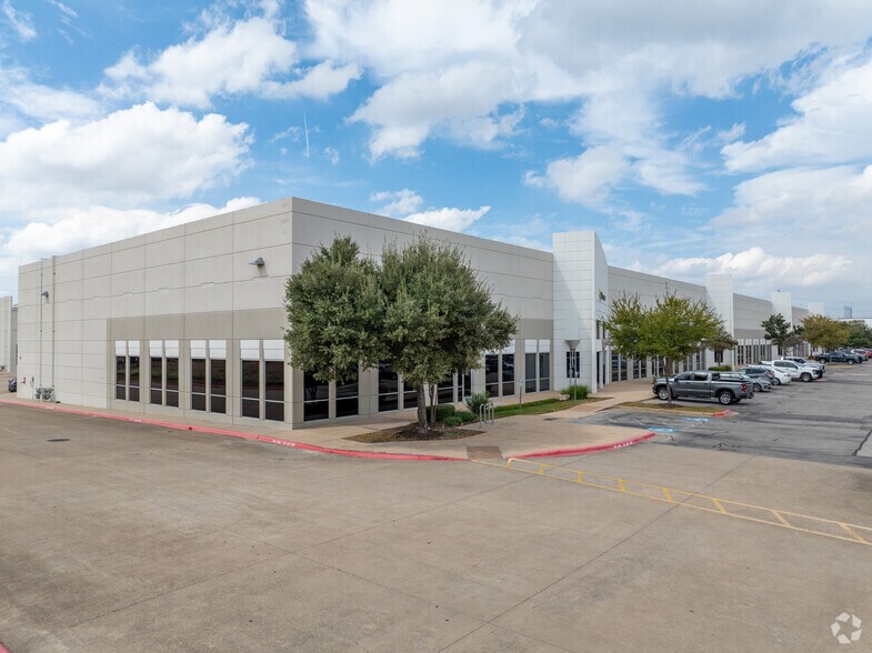 Primary Photo Of 1340 Airport Commerce Dr, Austin Warehouse For Lease