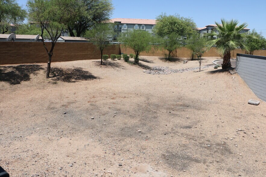 More Photos Of 1775 E University Dr, Tempe Flex For Lease